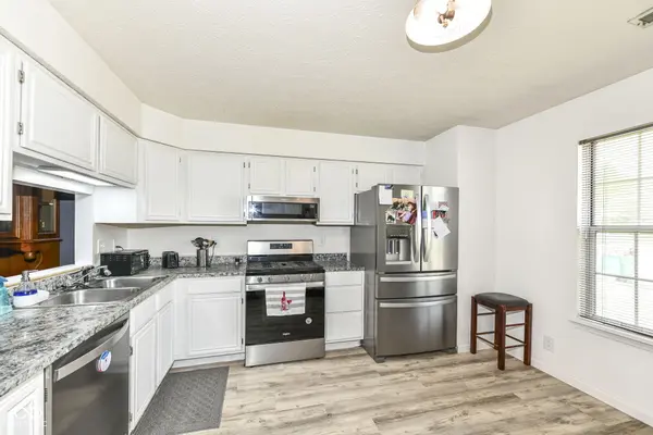7549 Augusta CT, Indianapolis, IN 46268