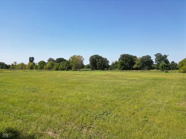 425 S 900 E, Zionsville, IN 46077