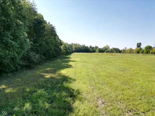 425 S 900 E, Zionsville, IN 46077