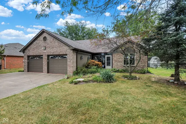 627 Leah WAY, Greenwood, IN 46142
