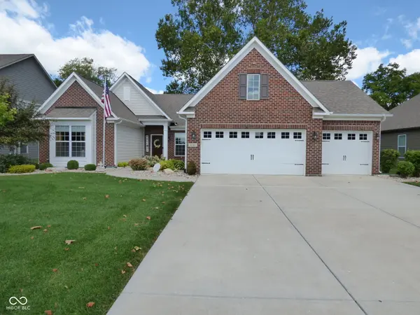 4244 Backstretch LN, Bargersville, IN 46106