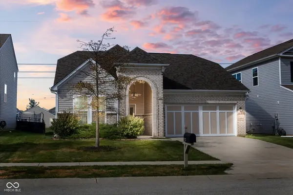 5772 Bluff View LN, Whitestown, IN 46075