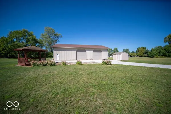 0 750 W, Elwood, IN 46036