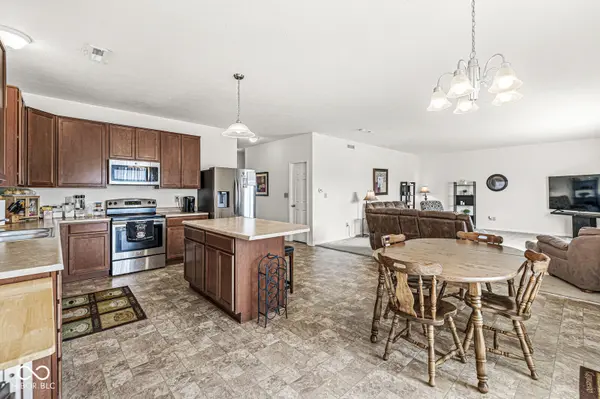 2878 Arklow WAY, Brownsburg, IN 46112