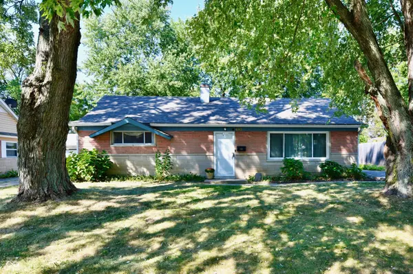 440 Southgate DR, Greenwood, IN 46143