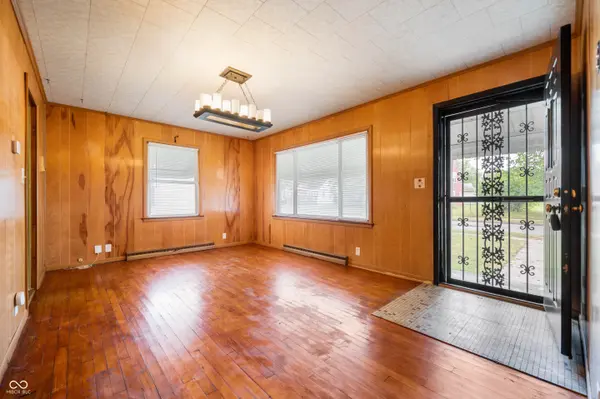 320 E 37th ST, Anderson, IN 46013
