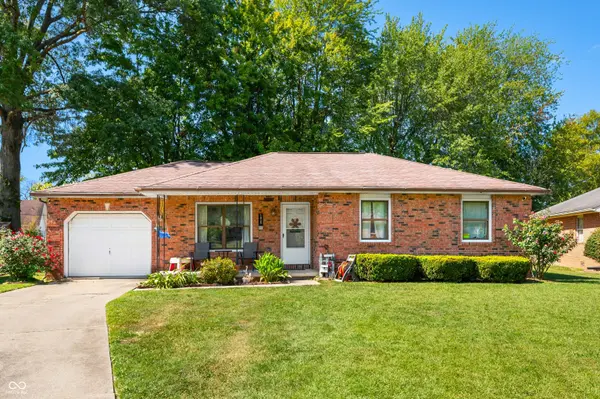 1415 Martin CT, Seymour, IN 47274