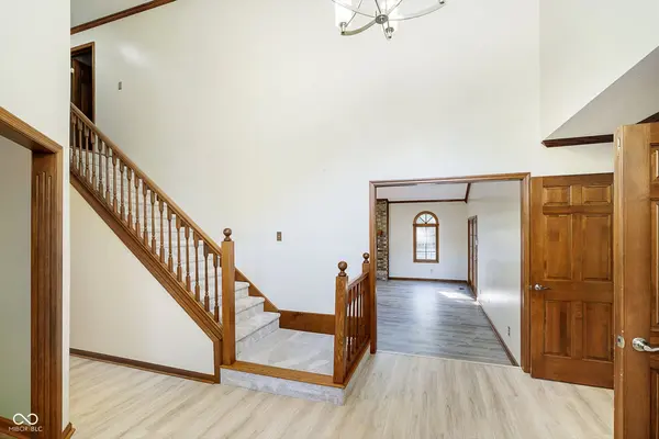 1100 Winterberry DR, Crawfordsville, IN 47933