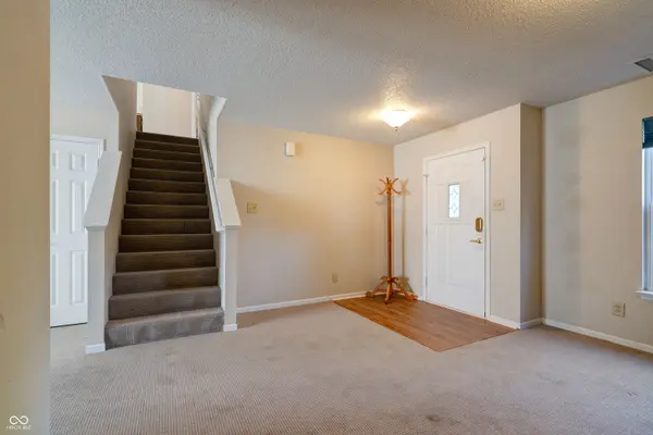 6823 Minnow DR, Indianapolis, IN 46237