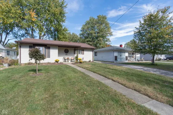 214 W Harriman AVE, Bargersville, IN 46106