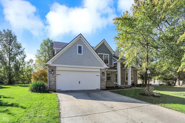 1301 Edinburgh DR, Carmel, IN 46033