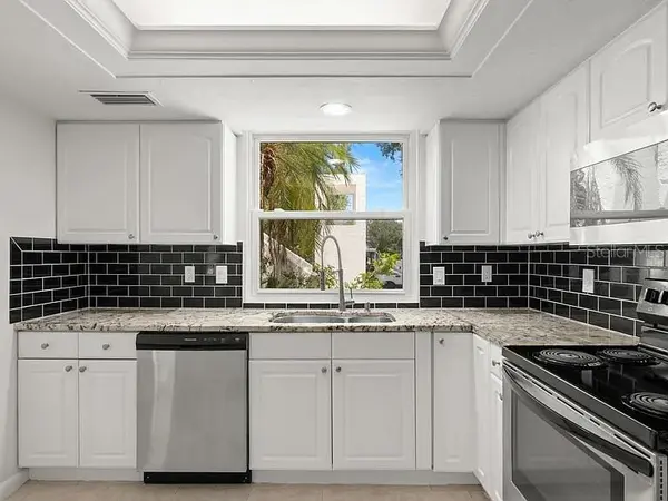 5084 MARSH FIELD RD #77, Sarasota, FL 34235