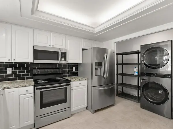 5084 MARSH FIELD RD #77, Sarasota, FL 34235