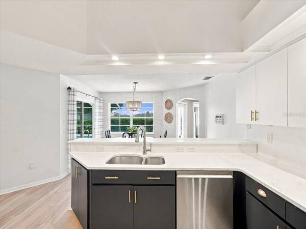 9295 BUTLER BLVD, Weeki Wachee, FL, 34613 photo 27
