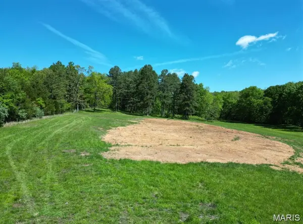 9207 Old Jackson RD, Fredericktown, MO 63645