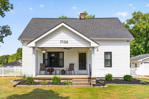 7106 Triple Lakes RD, Columbia, IL 62236