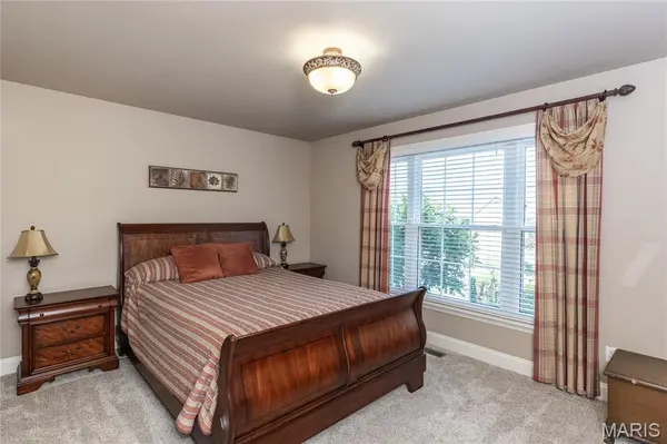 910 Daffodil Ridge DR, O'fallon, MO 63366