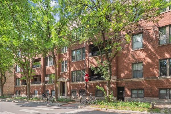 1846 W Berteau AVE #1, Chicago, IL 60613