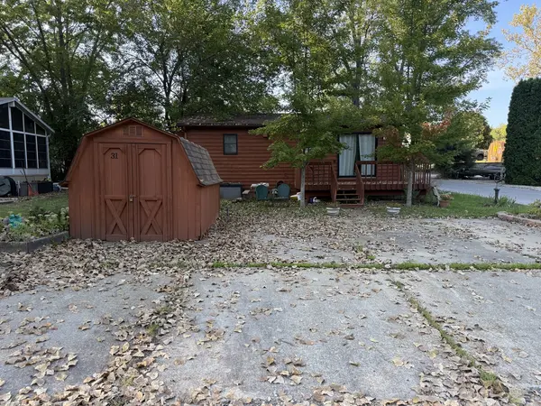 31 Lakeshore DR, Wilmington, IL 60481