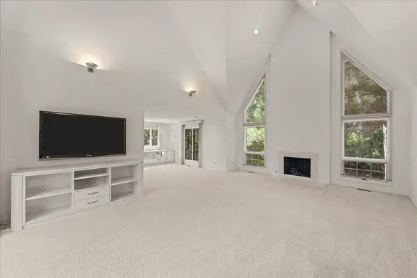 Address not disclosed, Highland Park, IL 60035
