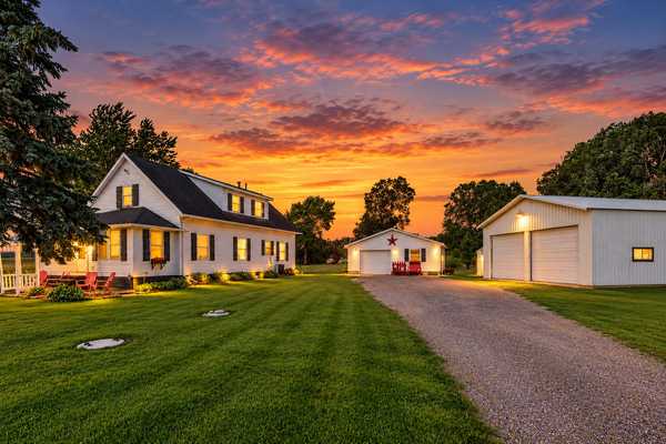 9711 Ireland AVE NW, Annandale, MN 55302