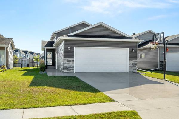 2133 10th ST W, West Fargo, ND 58078