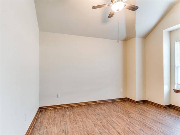 13308 N Prairie View LN, Oklahoma City, OK 73142