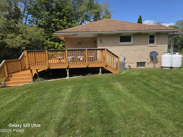 2035 Easton TPKE, Lake Ariel, PA 18436