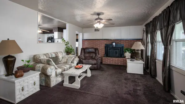 608 E 1ST ST, Carterville, IL 62918