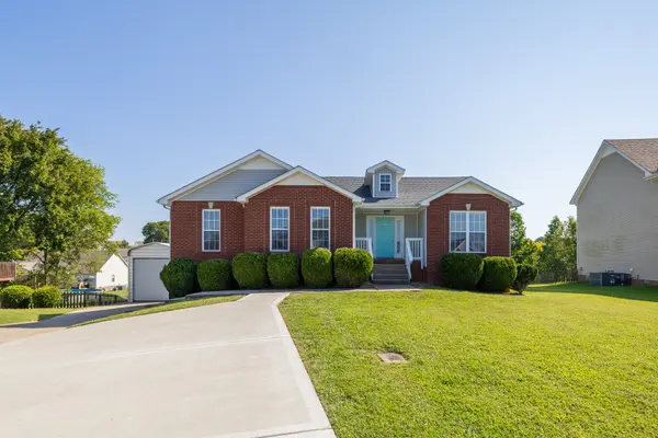 1383 Ambleside Dr, Clarksville, TN 37040