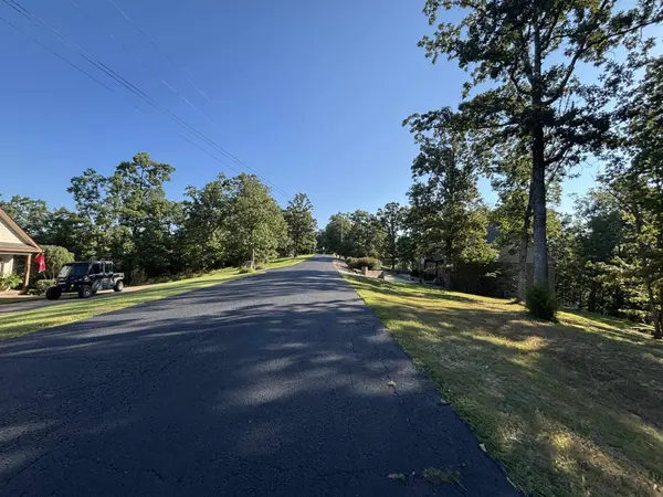 489 RIVERS EDGE DR, Bath Springs, TN 38311