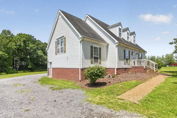 2558 S Mount Pleasant Rd, Greenbrier, TN 37073