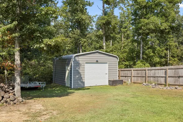 201 Old 99 Cir, Hohenwald, TN 38462