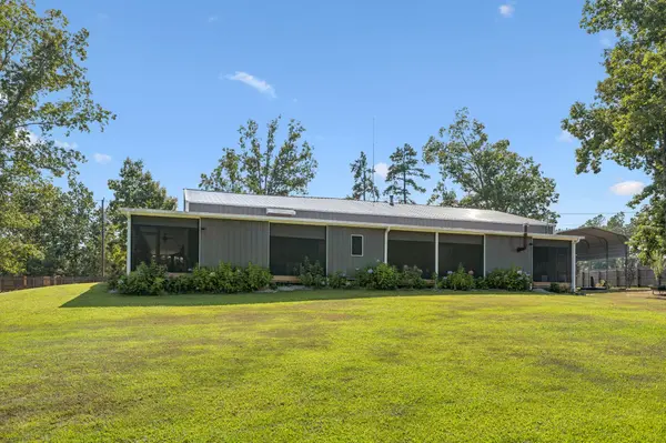 201 Old 99 Cir, Hohenwald, TN 38462