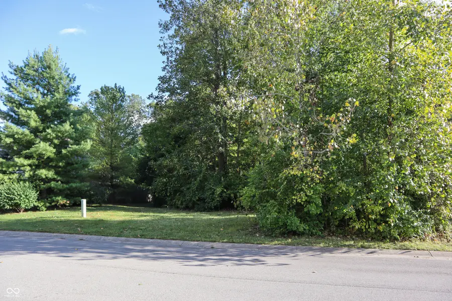 3105 Brenwick LN, Muncie, IN 47304