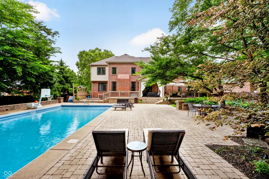 11394 Loch Raven BLVD, Fishers, IN 46037