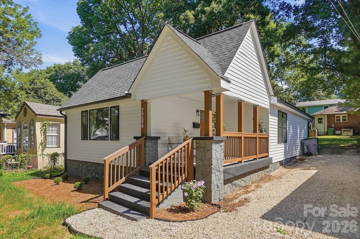 2204 Rozzelles Ferry RD, Charlotte, NC 28208