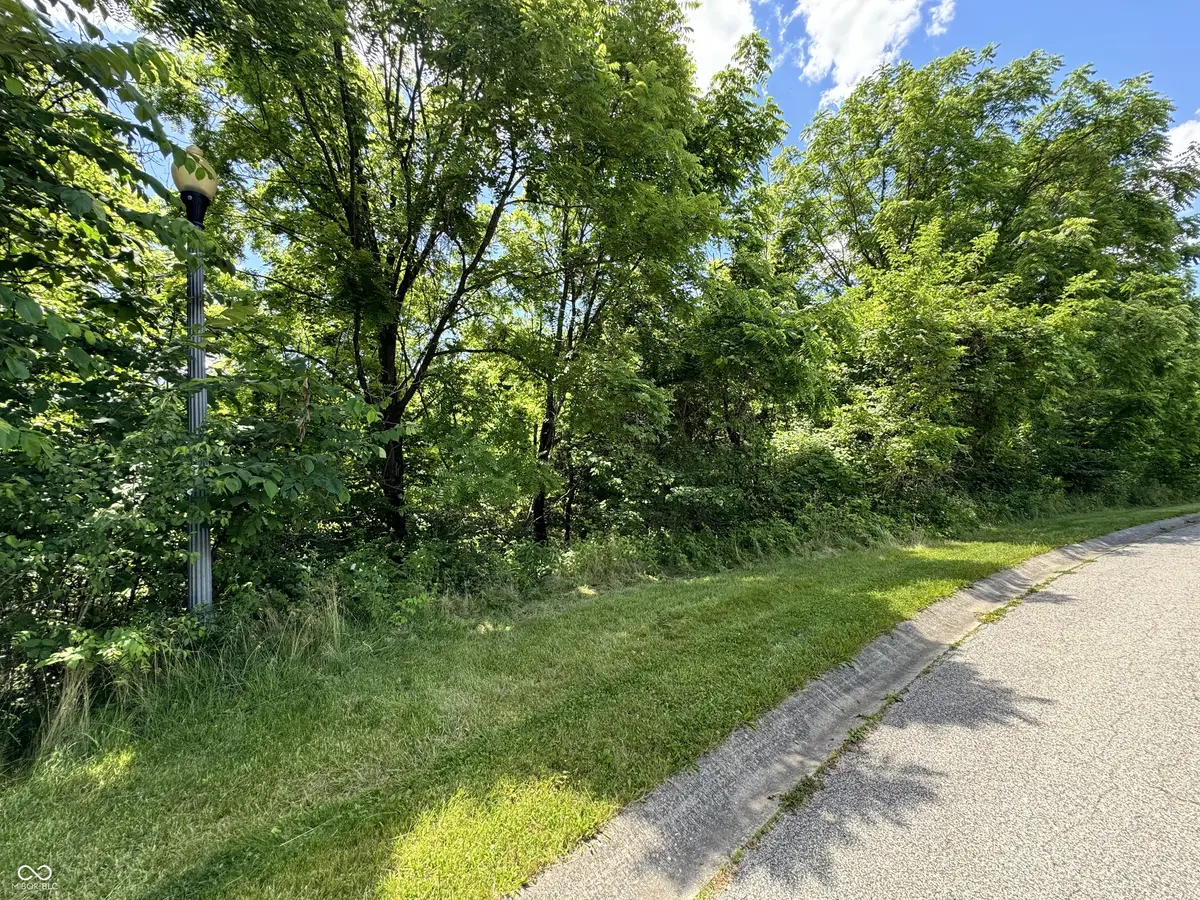 830 Robin Wood PL, Greencastle, IN 46135