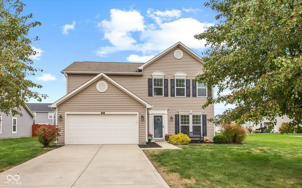 5564 W Woodhaven DR, Mccordsville, IN 46055