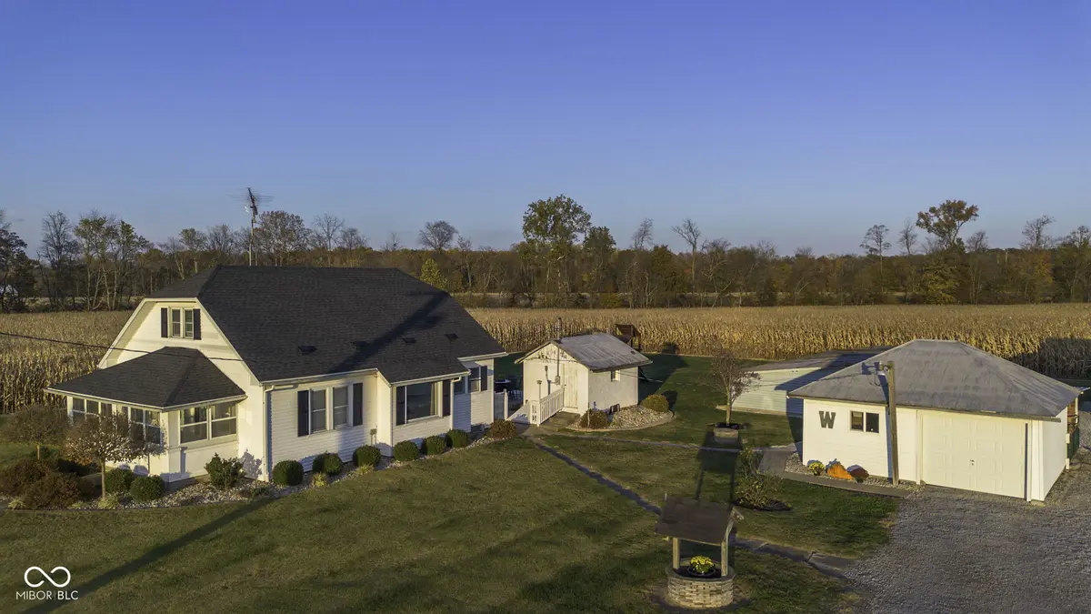 5043 N County Road 225 W, Brownstown, IN 47220