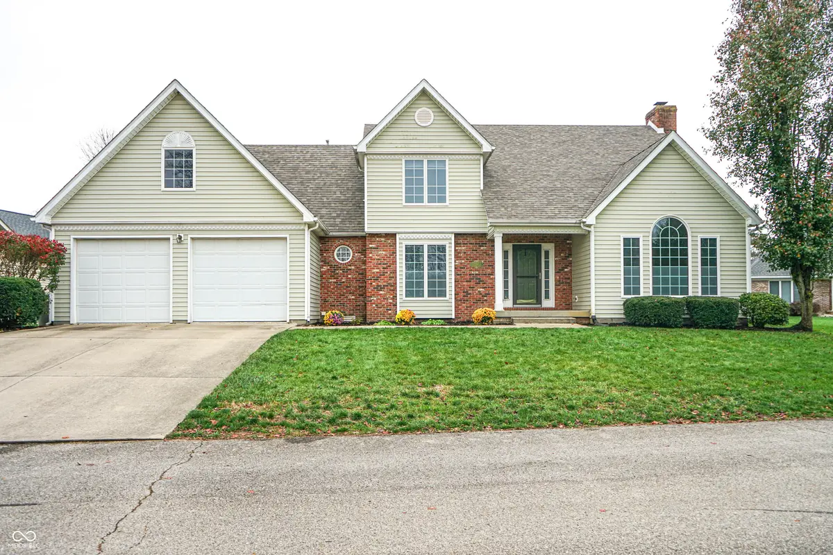 1267 Kensington DR, Seymour, IN 47274