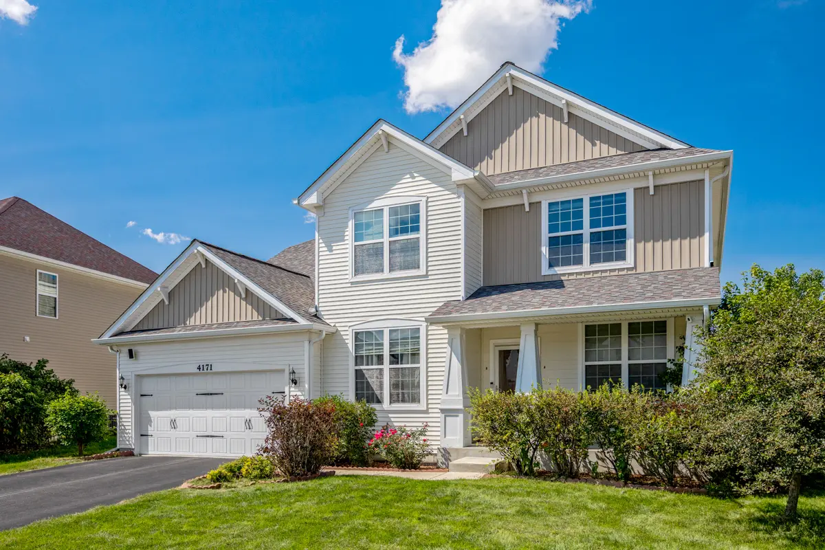 4171 Heartleaf LN, Naperville, IL 60564