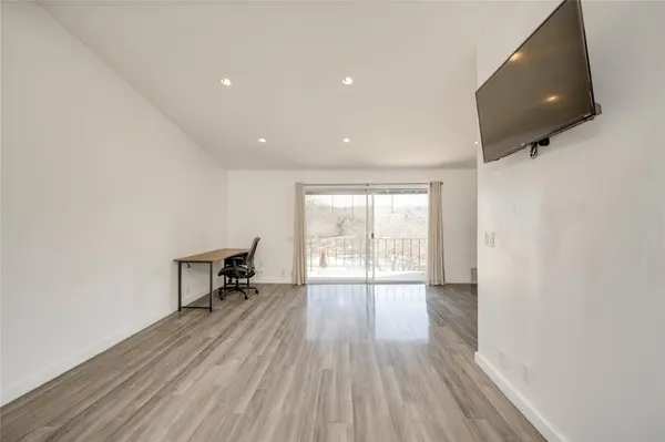 1304 Mariposa DR #214, Austin, TX 78704