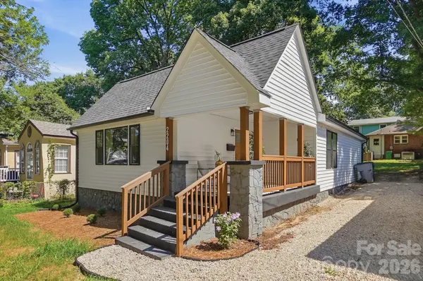 2204 Rozzelles Ferry RD, Charlotte, NC 28208