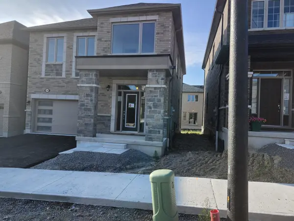 2988 Zenith Pkwy, Pickering, ON L1X 0R1