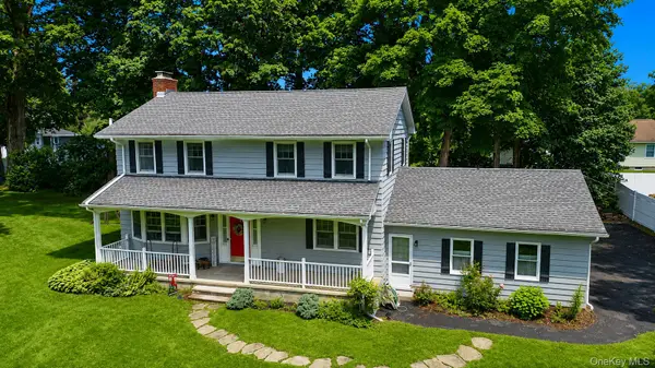 2 Foxey LN, Mahopac, NY 10541