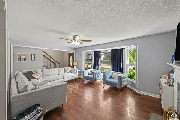2905 Rimrock DR, Lawrence, KS 66047