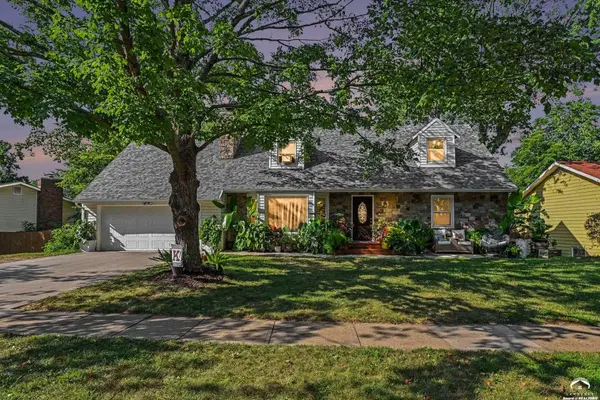 2905 Rimrock DR, Lawrence, KS 66047