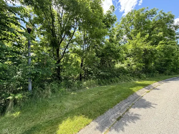 830 Robin Wood PL, Greencastle, IN 46135