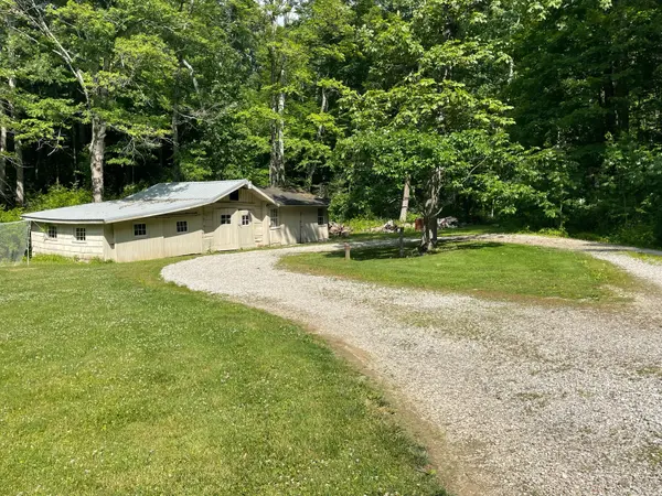 939 S Wolfcreek RD, Columbus, IN 47202